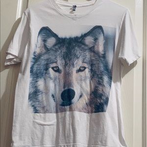 White V-Neck T-Shirt with a wolf picture on front